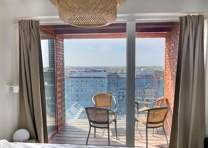 New Danish Design Flat - 10 Minutes To City Centre