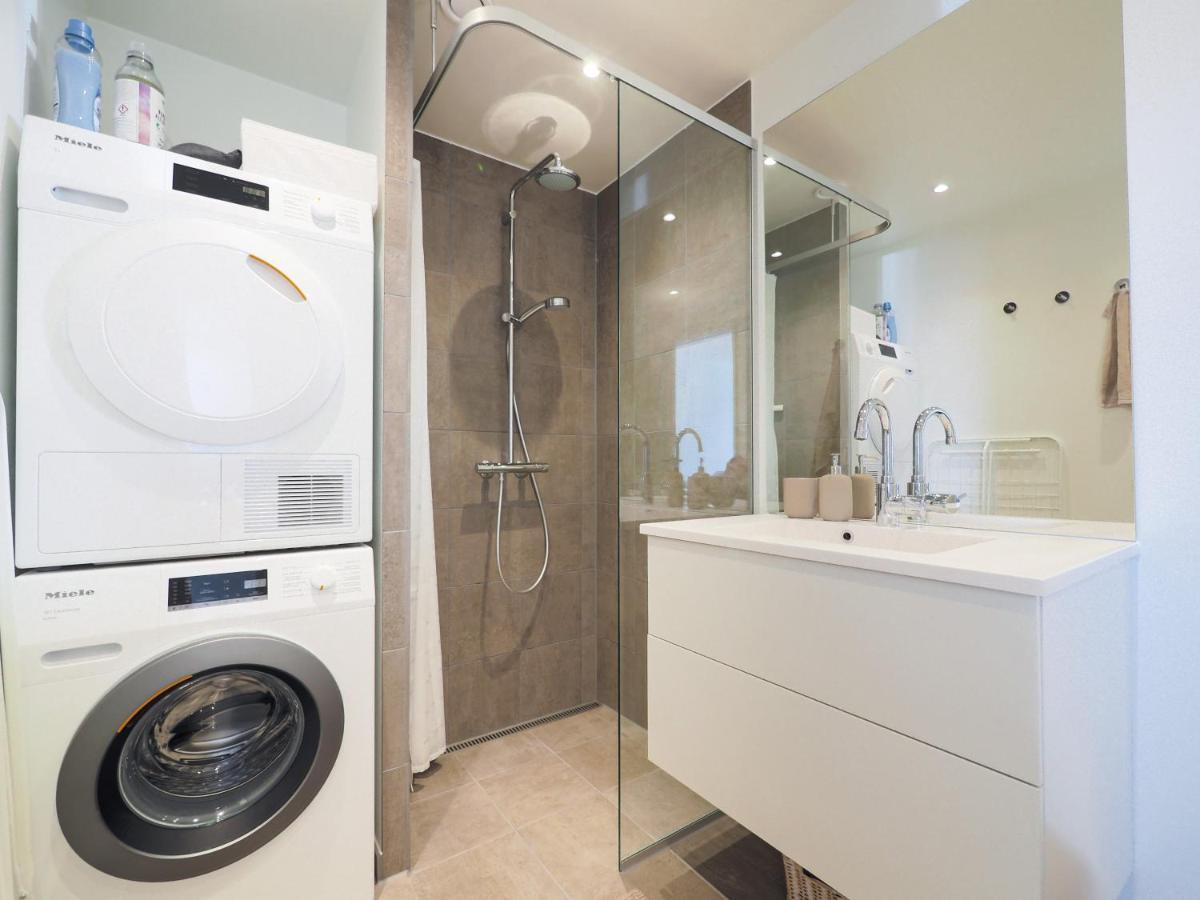 New Danish Design Flat - 10 Minutes To Centre Апартаменты *